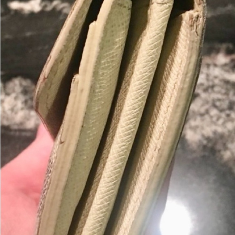 Authentic Louis Vuitton Sarah Wallet - Picture 6 of 8